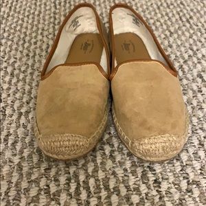 Tan Bass espadrilles with rope detail. Size 6.5.